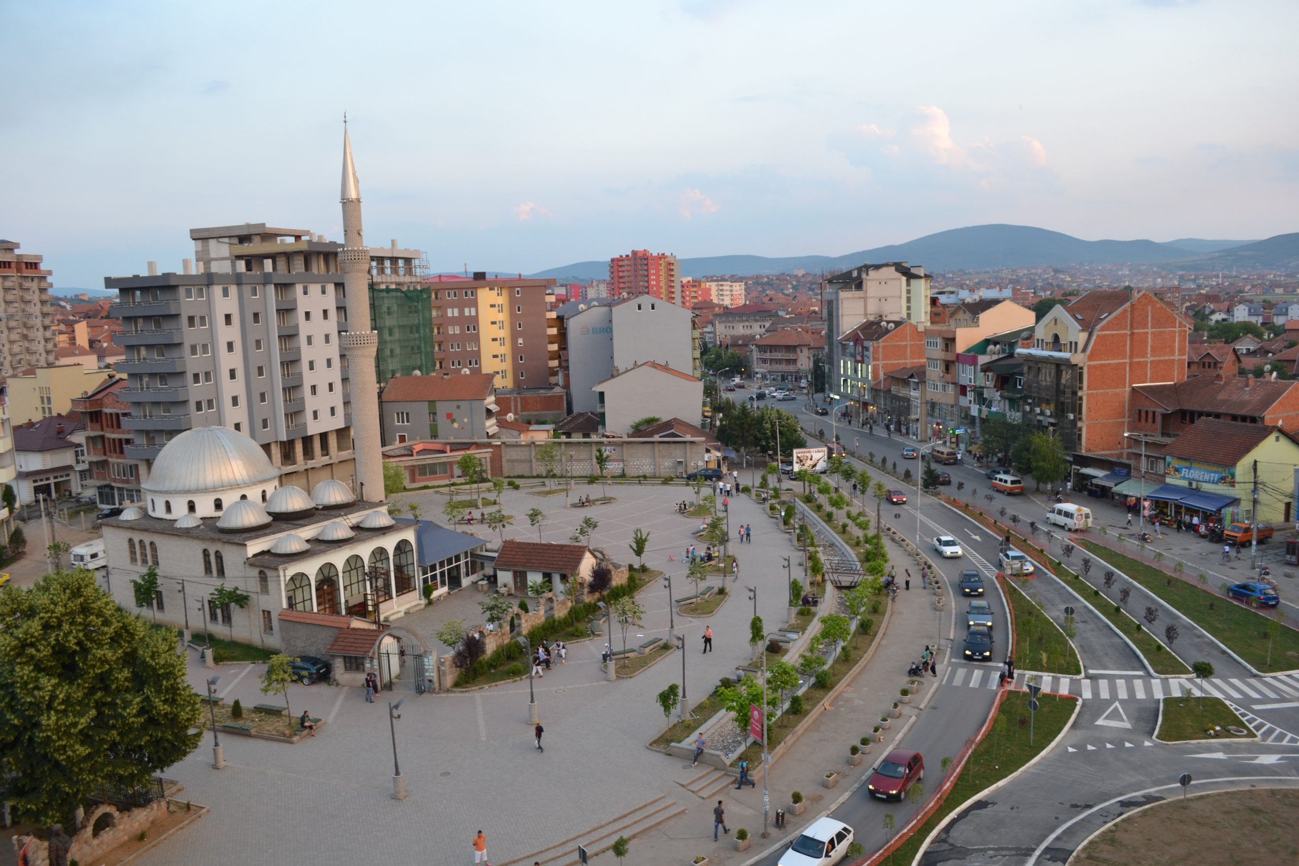 LAJMI I FUNDIT: Një person vdes pasi bie nga Ura e Gjakut në Mitrovicë