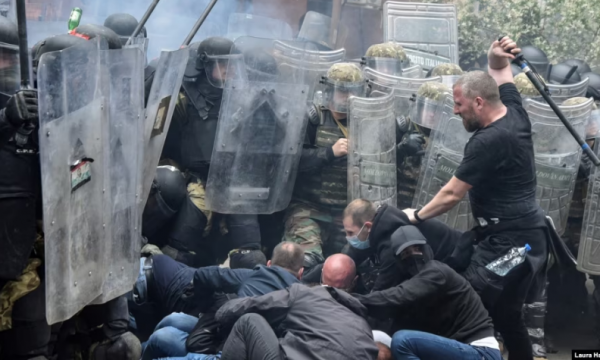 Protestat e së hënës ku u lënduan rreth 30 ushtarë të KFOR-it, Prokuroria ndalon katër shtetas serbë
