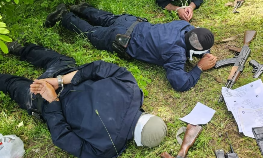 Ndërkombëtarët njëzëri kërkojnë lirim të pakushtëzuar të policëve të kidnapuar nga Serbia