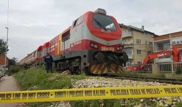 Klinë: Treni godet një person të moshuar, dërgohet me urgjencë në spital