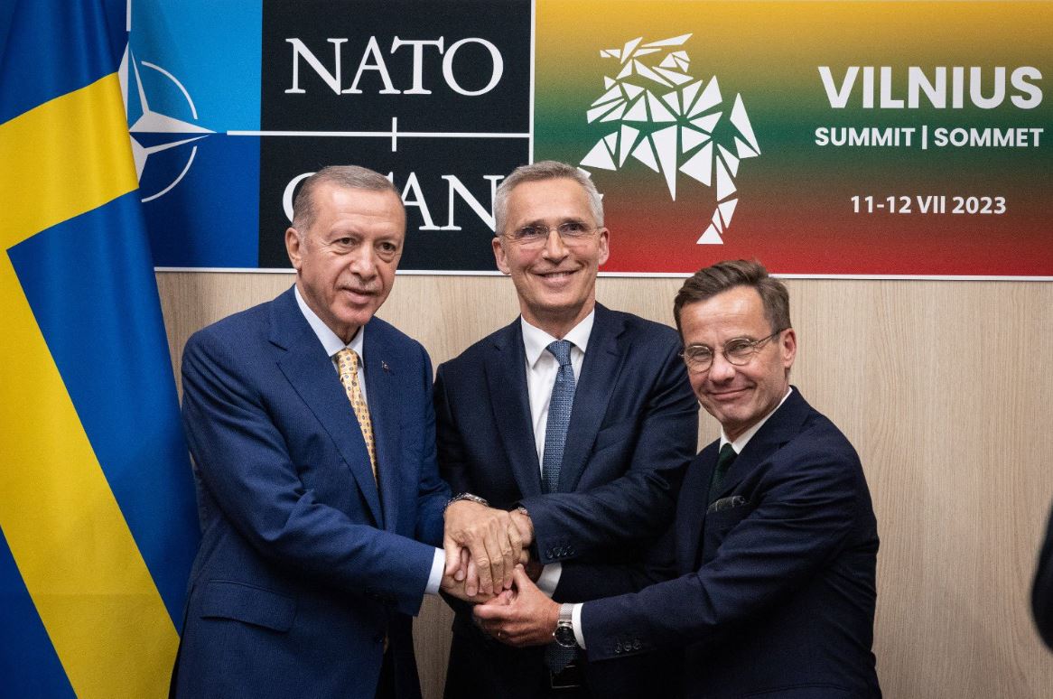 Turqia pajtohet që Suedia të anëtarësohet në NATO
