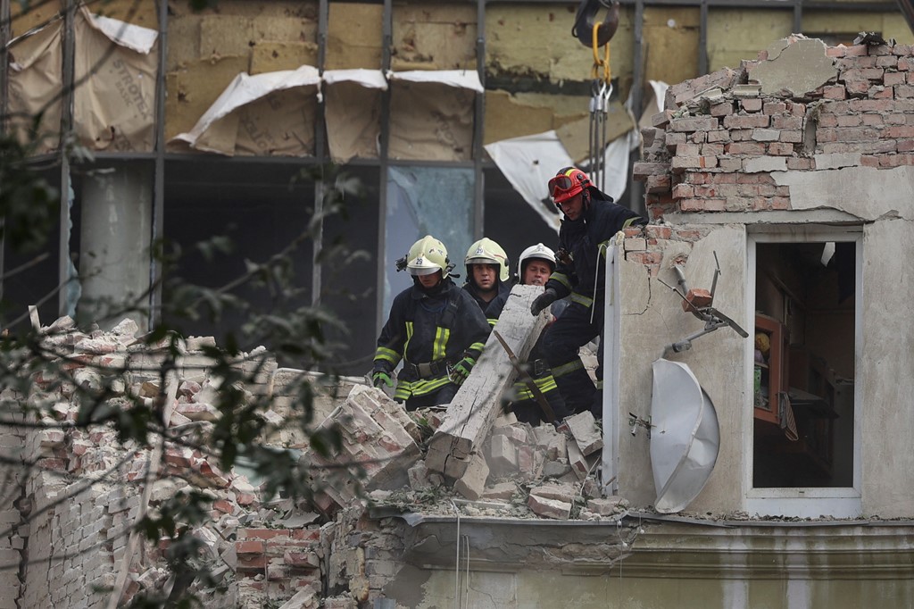 Shkon në 10 numri i të vrarëve nga sulmi me raketa ruse në Lviv të Ukrainës