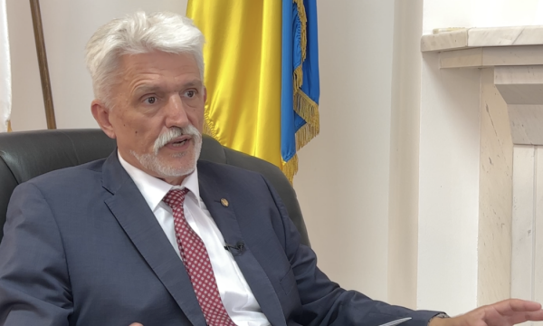 Ambasadori i Ukrainës në Serbi: Kosova e ka dënuar agresionin e Rusisë, s’çuditem që ka zëra për njohje