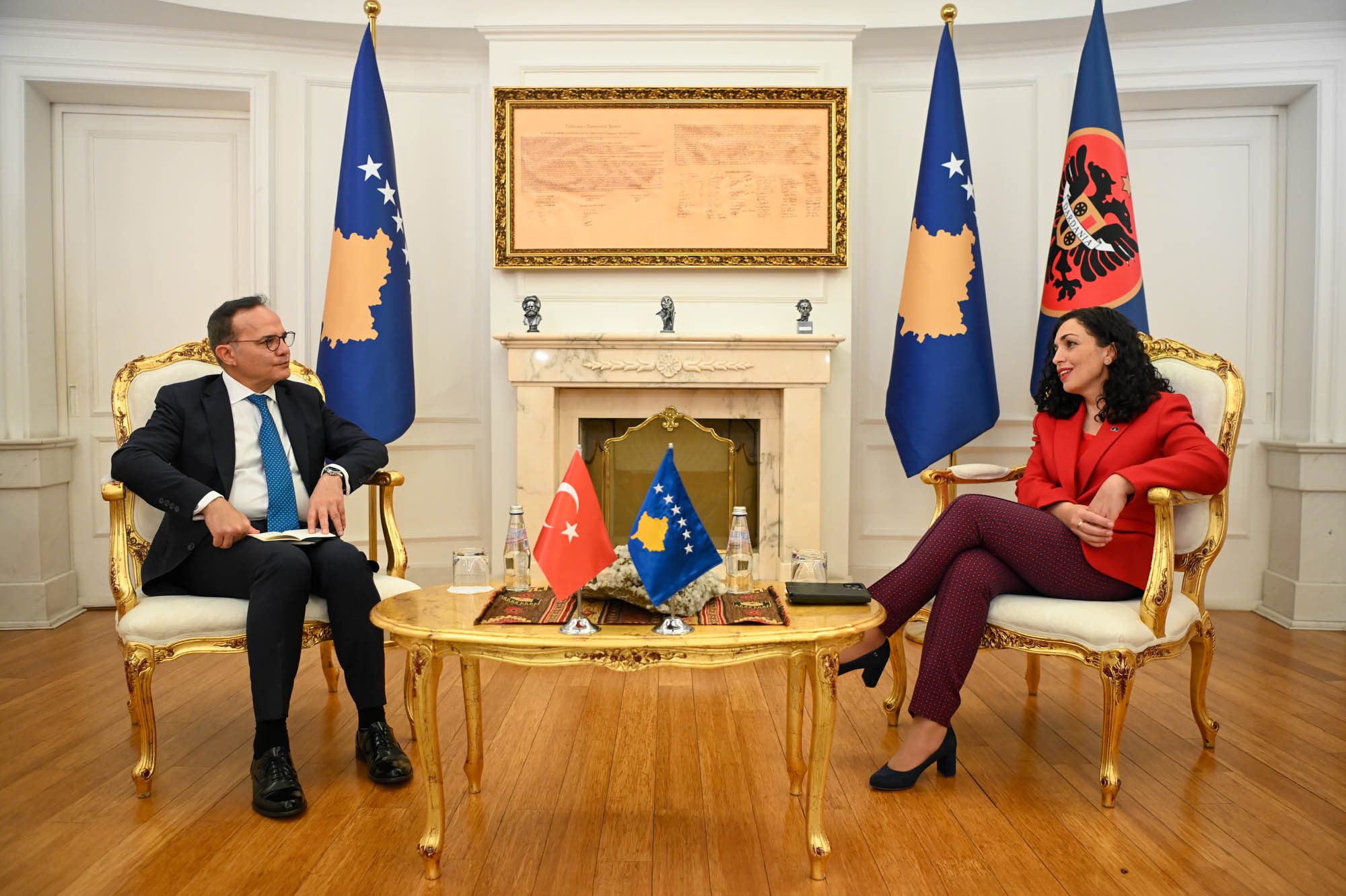Presidentja Osmani edhe njëherë i bën ftesë Erdoganit për vizitë në Kosovë