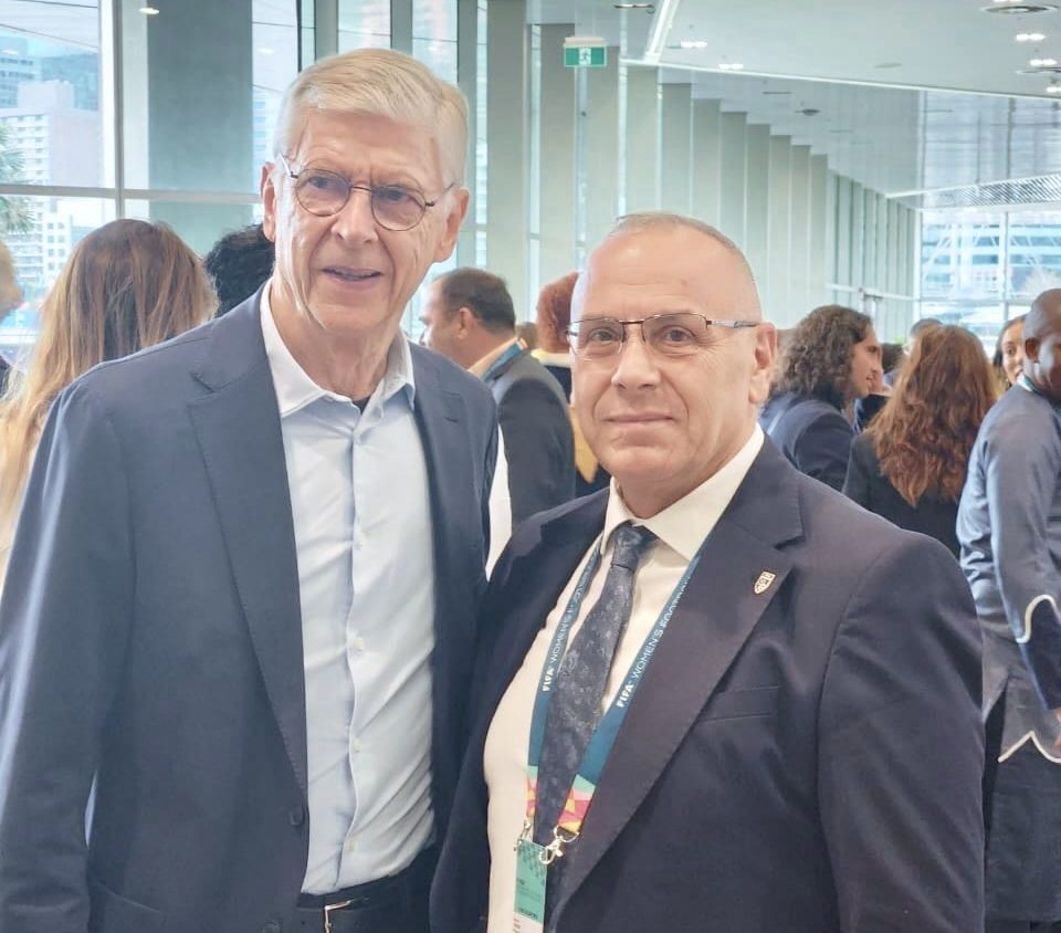 Kryetari Ademi takohet me Arsene Wenger gjatë Konventës së FIFA-s