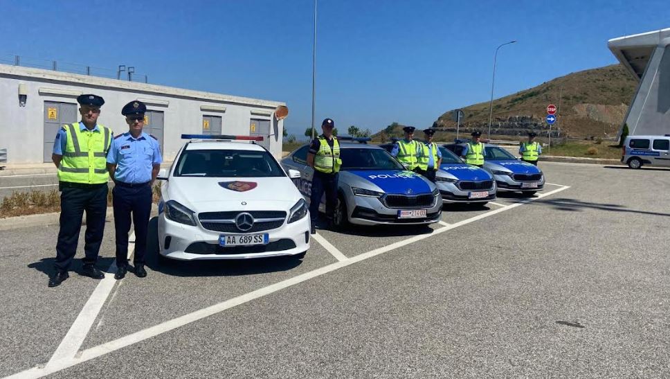 Policia e Kosovës dhe e Shqipërisë fillojnë patrullimet për rritjen e sigurisë në trafik 