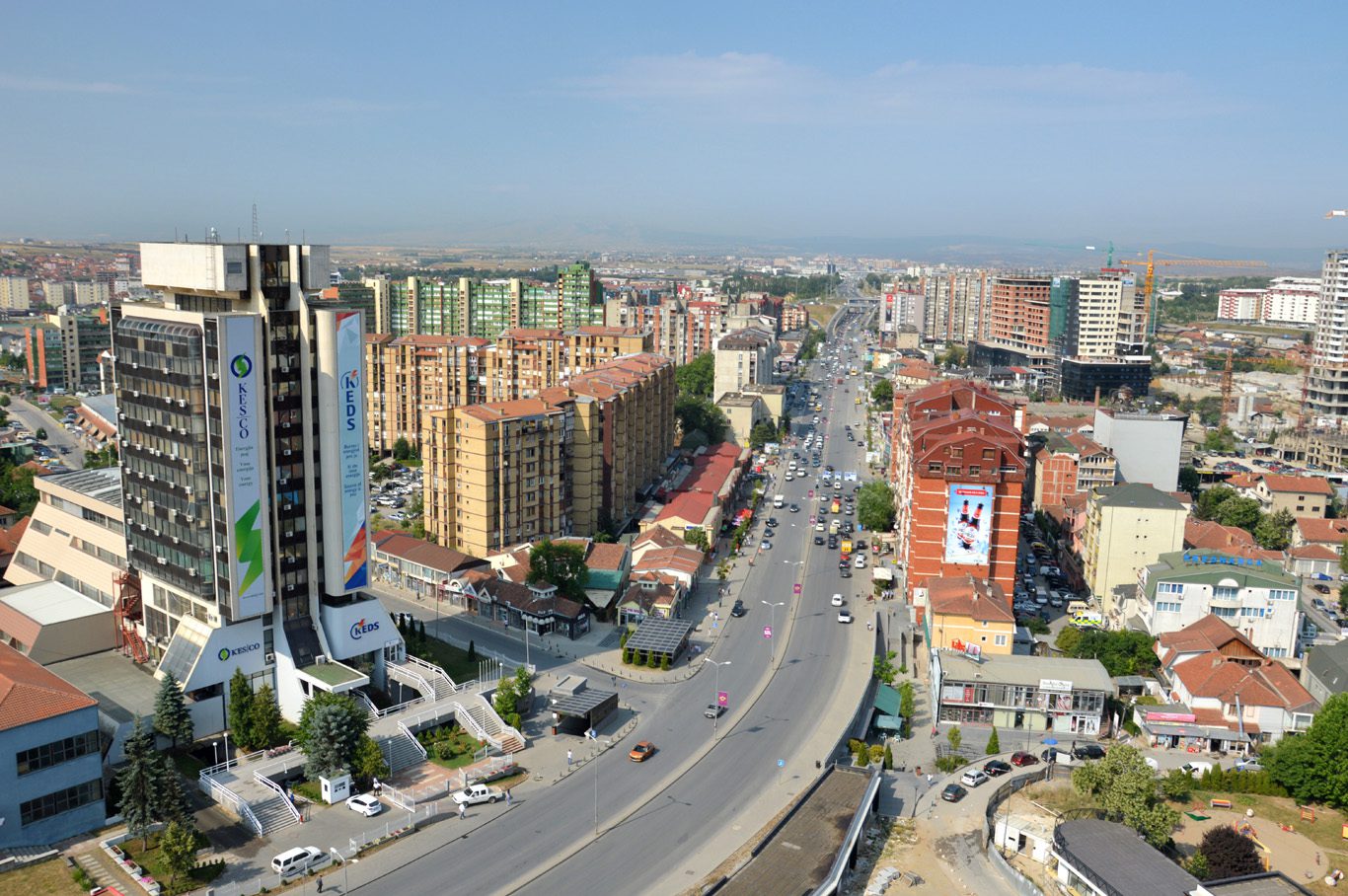 Më 25 gusht komuna bllokon një rrugë në Prishtinë, kjo është arsyeja
