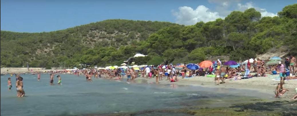 Çmimet në plazhet e Italisë po bëjnë që turistët të shkojnë drejt Shqipërisë