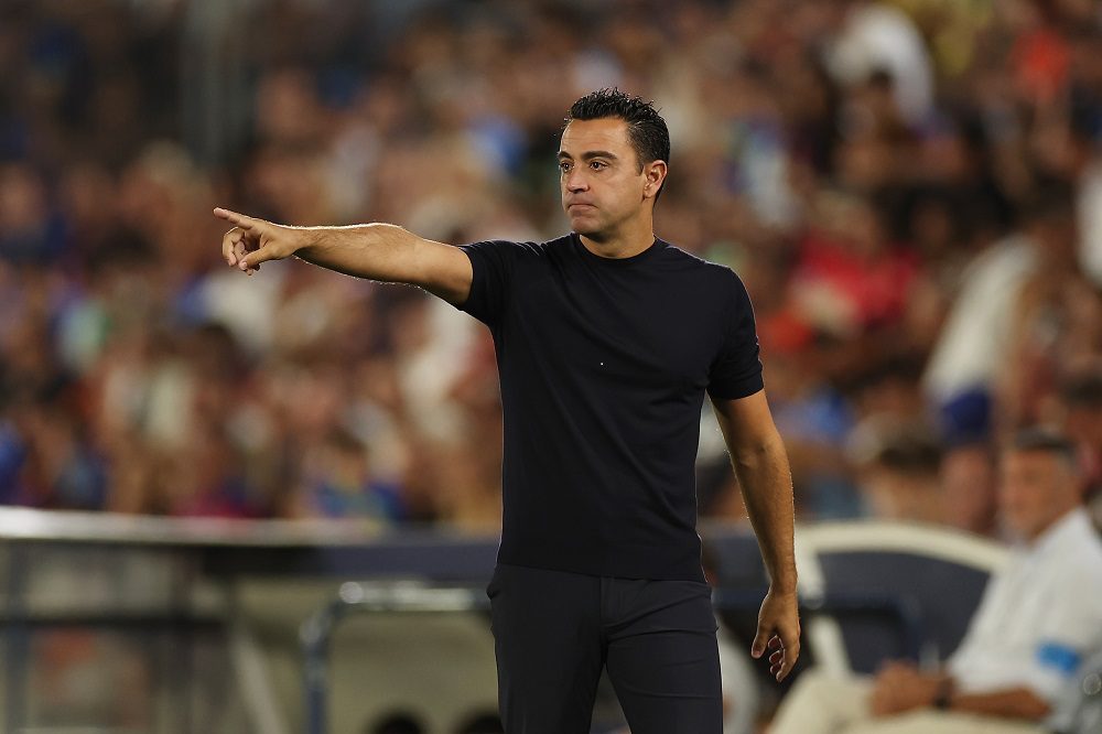 “Unë e kuptoj pse njerëzit nuk e shikojnë La Ligën”, Xavi shpërthen ndaj vendimeve të arbitrave