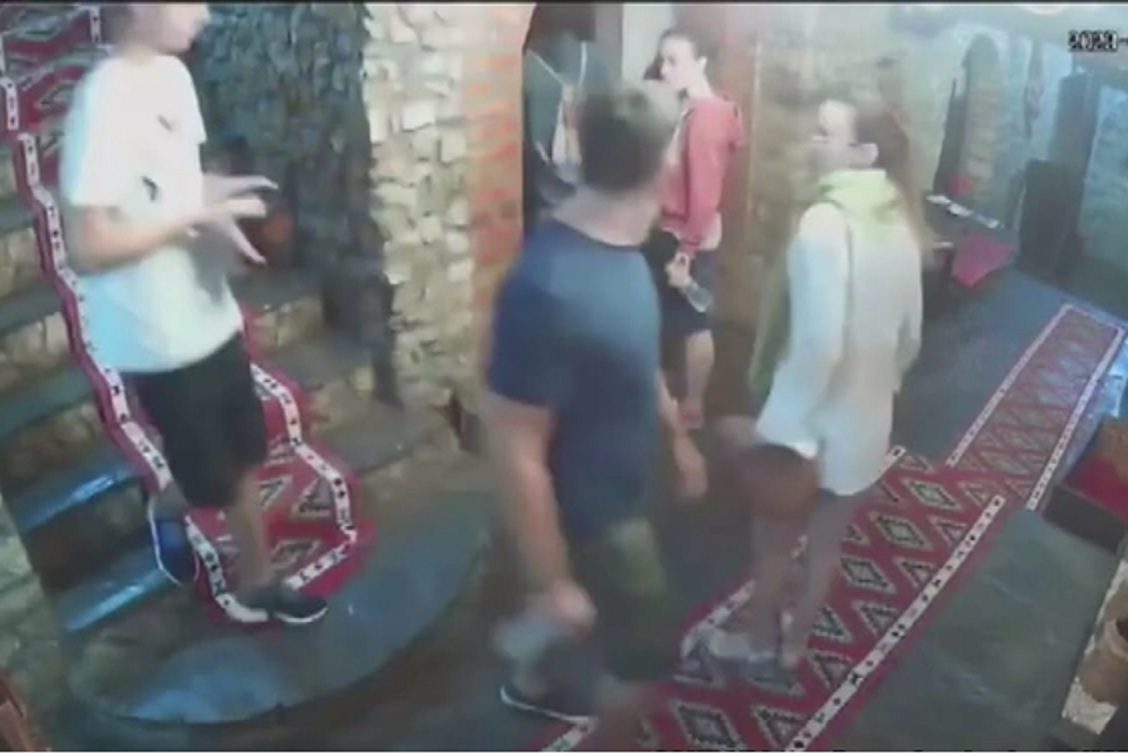 Italia ua paguan faturën katër turistëve që ikën nga restoranti në Shqipëri
