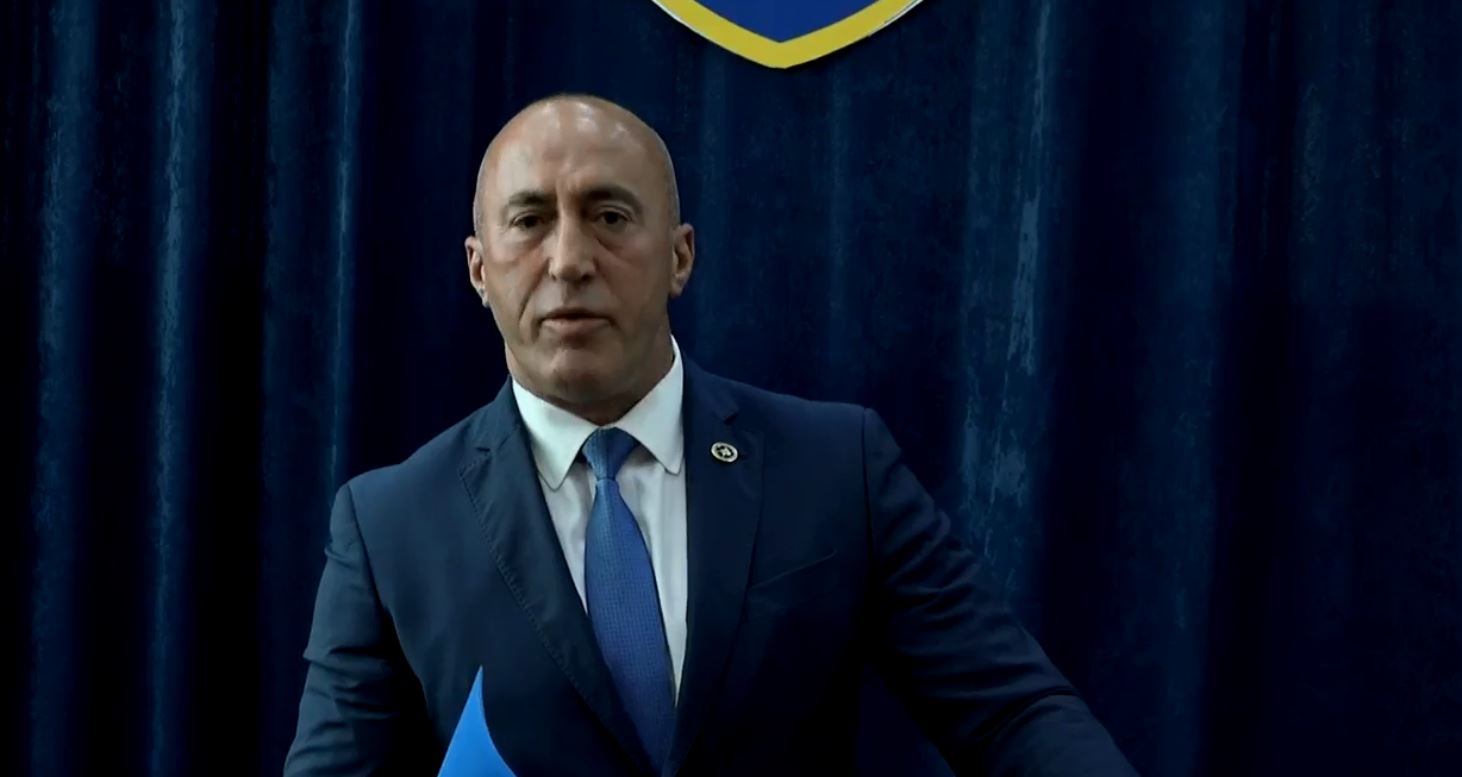 Haradinaj për Kurtin: Ç’është ky kryeministër që sulmon sistemin gjyqësor e mediat dhe mbron “dosllarët”?