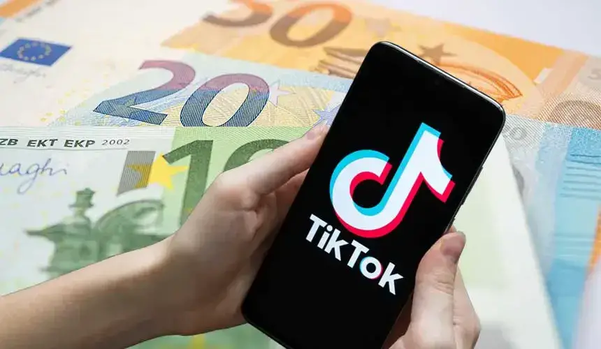 Suharekë: Deponoi 15 mijë euro në bankë, një ditë më pas i shfrytëzohen nga persona të panjohur për pagesa në TikTok e YouTube