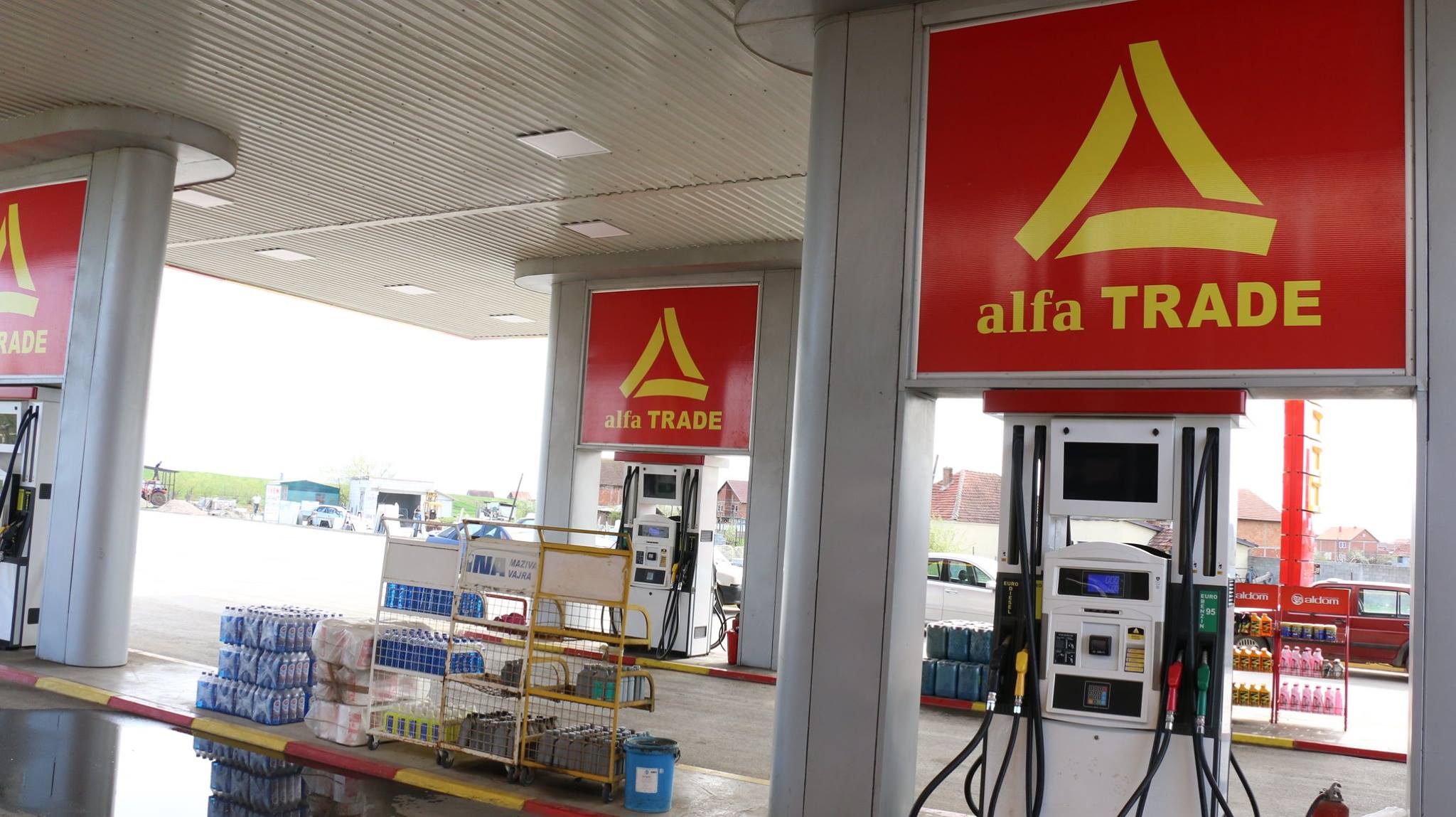 Grabitje e armatosur në pompën ‘Alfa Trade’ në Ferizaj, hajnat e maskuar marrin mbi 1 mijë euro