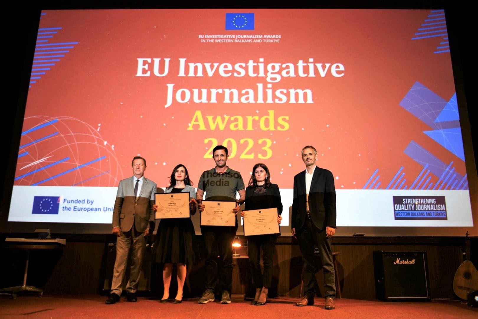 Bashkimi Evropian ndan çmimet për gazetari hulumtuese në Kosovë, ja kush janë fituesit
