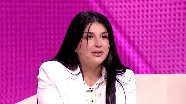 “Laja këmbët e vjehërrve, ish-bashkëshorti ishte 15 vjet më i madh” rrëfimi tronditës i shqiptares