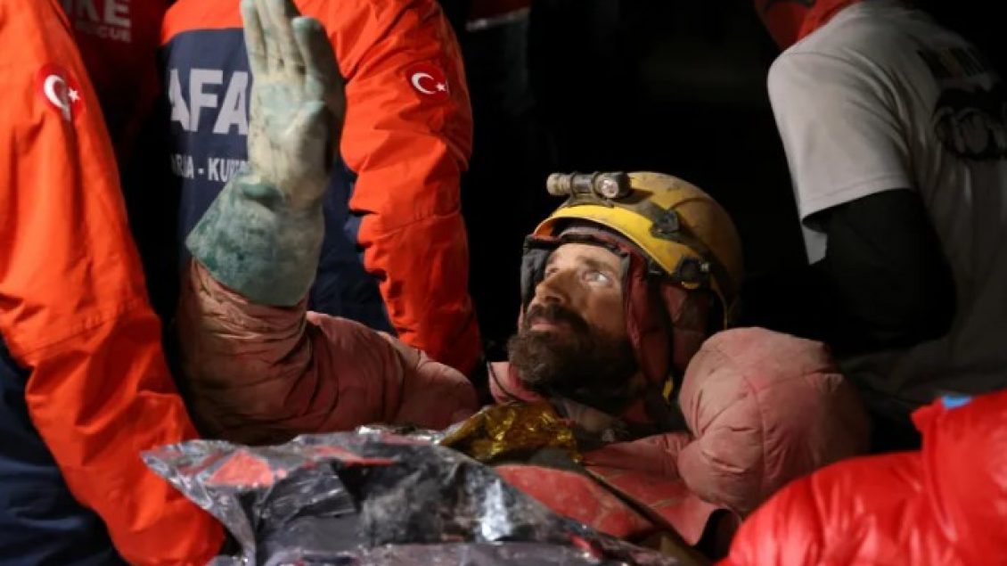 Studiuesi amerikan nxirret nga shpella e thellë e Turqisë pasi u bllokua për nëntë ditë