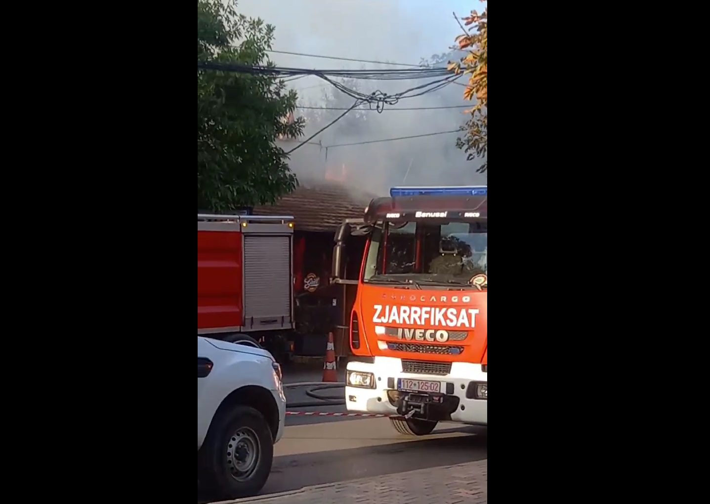 Djegia e lokalit në oborrin e QKUK-së, detaje nga Policia