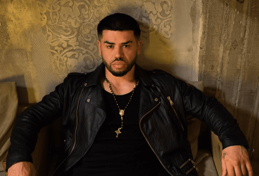 Noizy njofton për koncertin e radhës edhe pse vazhdon të jetë në kërkim nga Policia