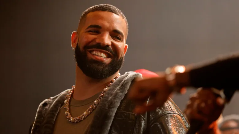 Drake përmend Prishtinën në këngën e tij të re