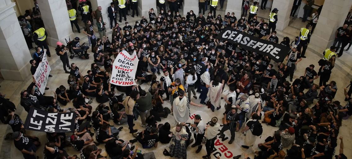 Arrestohen 300 hebrenjë në Capitol Hill, kërkuan armëpushim në Gaza