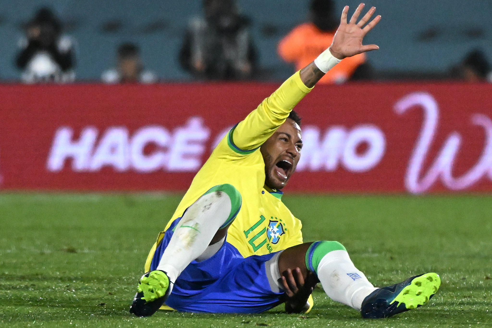 Neymar pas lëndimit: Momenti më i keq i jetës time, kam nevojë për mbështetje, ia lë në dorë Zotit