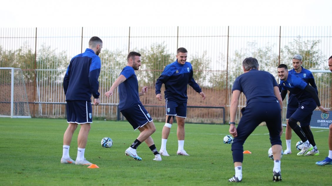 Kosova kryen stërvitjen e radhës, mungojnë dy futbollistë të rëndësishëm