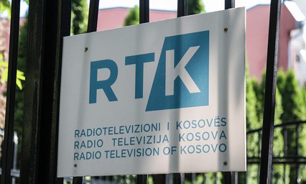 RTK ia shkëput kontratën punëtorit të tyre që ia theu hundën kamarierit në bufe