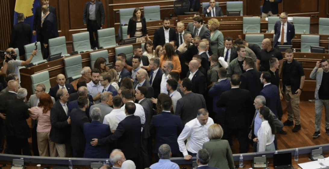 Së shpejti publikohet aktakuza për përleshjen fizike në Kuvendin e Kosovës