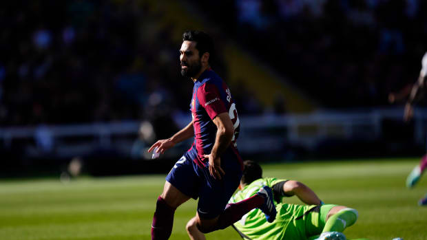 Mbyllet pjesa e parë, Barcelona 1-0 Real Madrid