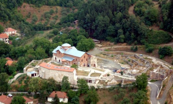 Qeveria i drejtohet me letër Dioqezës Rashkë-Prizren dhe Peshkopit Teodosije për restaurimin e Manastirit të Banjskës