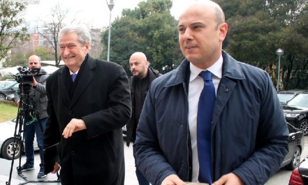 “Nga kompanitë te llogaritë bankare, sekuestrohen 16 pasuri të dhëndrit të Berishës”