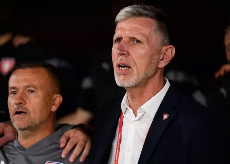 Shqipëria sebep, edhe trajneri i Çekisë mund të shkarkohet?