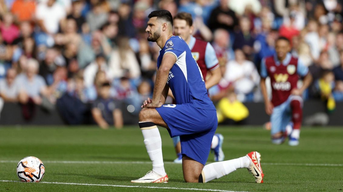 Fulham futet në garë për Armando Brojën, por te Chelsea janë të vendosur ta mbajnë shqiptarin 