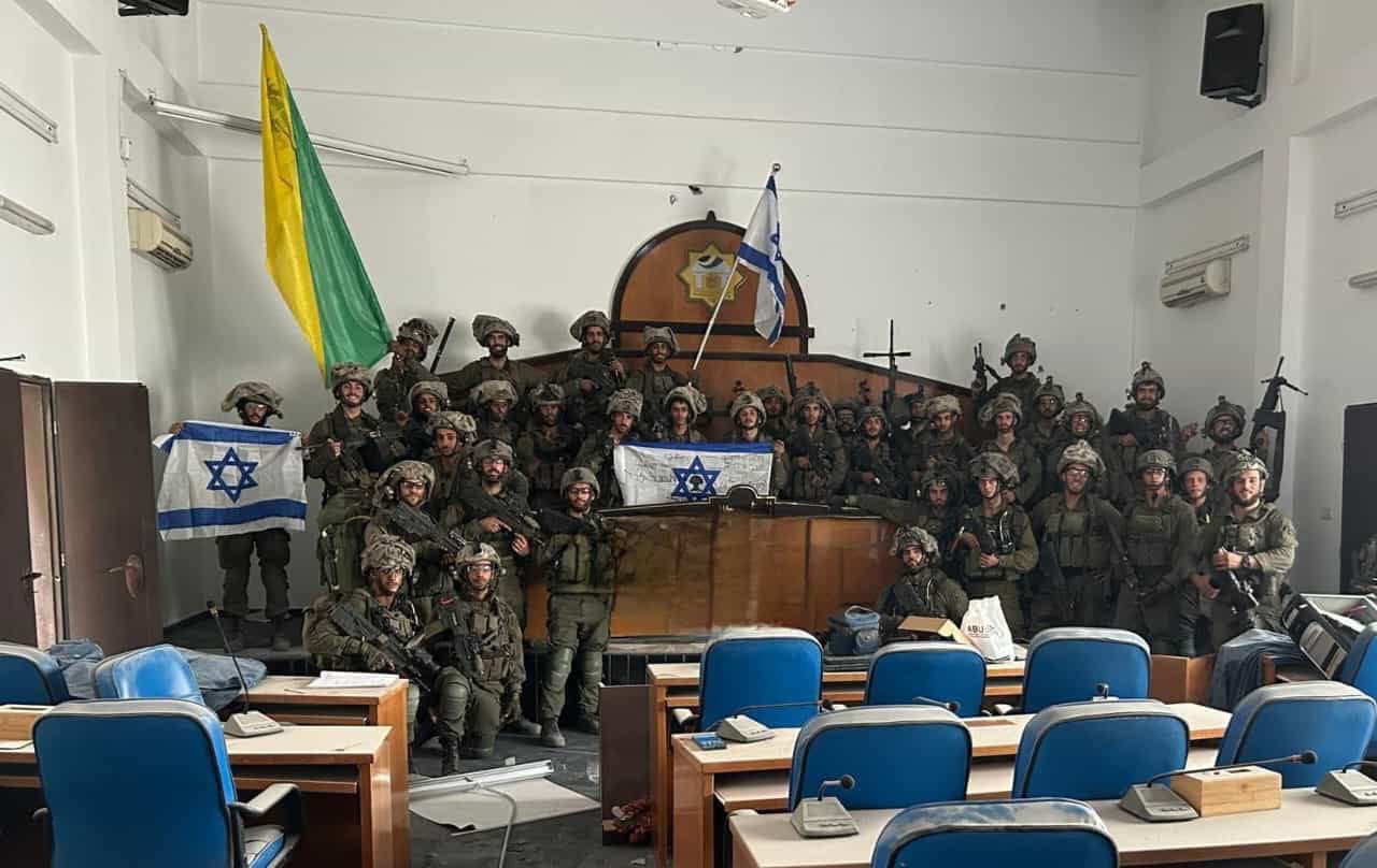 Ushtria izraelite pushton ndërtesën e Kuvendit të Gazës