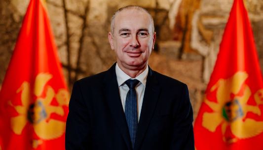 Ministri Gjeka: Çnjohja e pavarësisë së Kosovës nga Mali i Zi është mision i pamundur