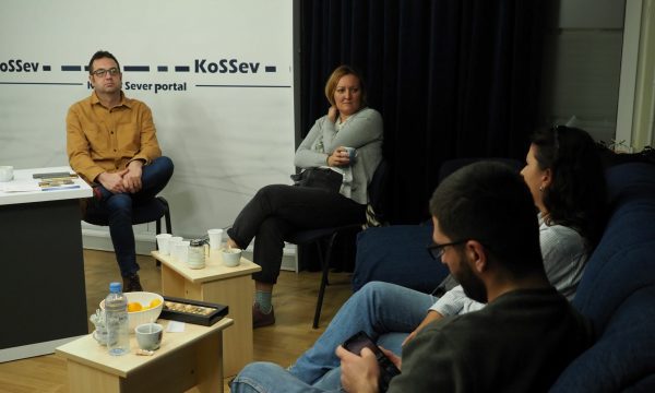 Gazetarët serbë që vizituan Kosovën për tri ditë me radhë: Ne në Serbi për Kosovën lexojmë propagandë, nëpër Prishtinë flisnim lirshëm serbisht