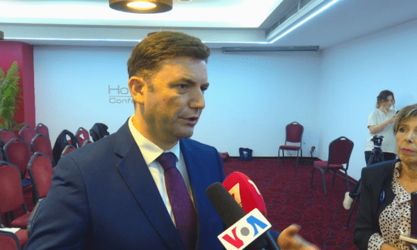 Osmani: Kosova e Serbia t’i shfrytëzojnë momentet e gjeopolitike për t’i mbyllë temat e mëdha