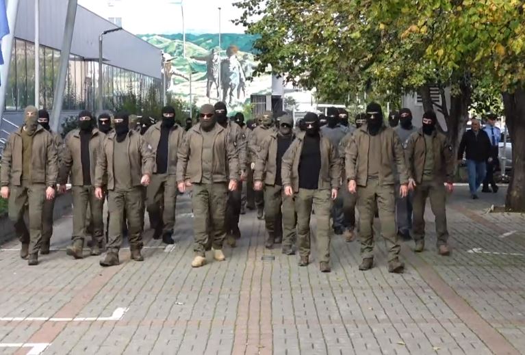 “Me maska dhe uniforma”, nis protesta e njësisë më speciale të Policisë (FIT) para Qeverisë!