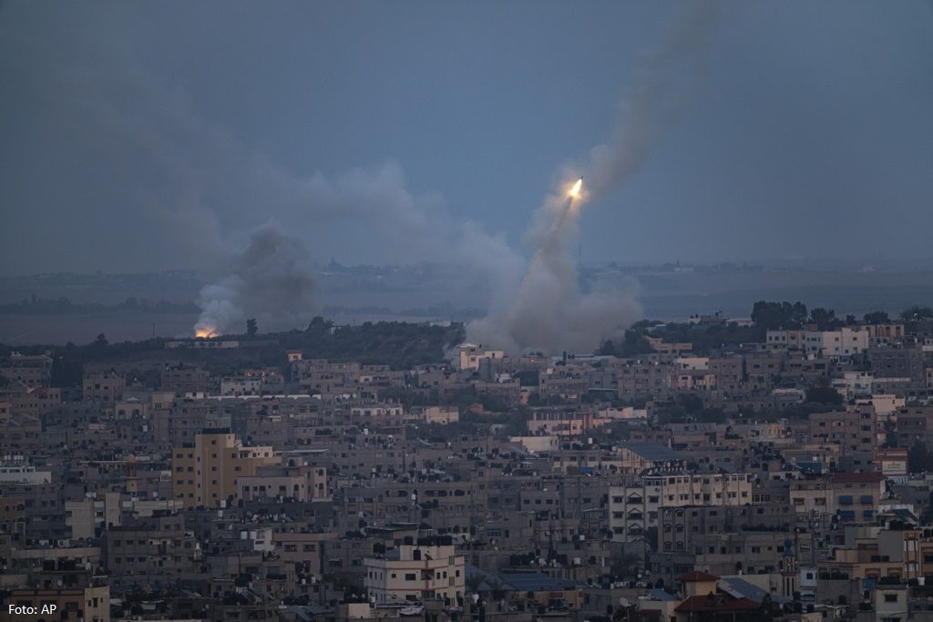 Izraeli thotë se lufta nuk do të ndalet pavarësisht presionit