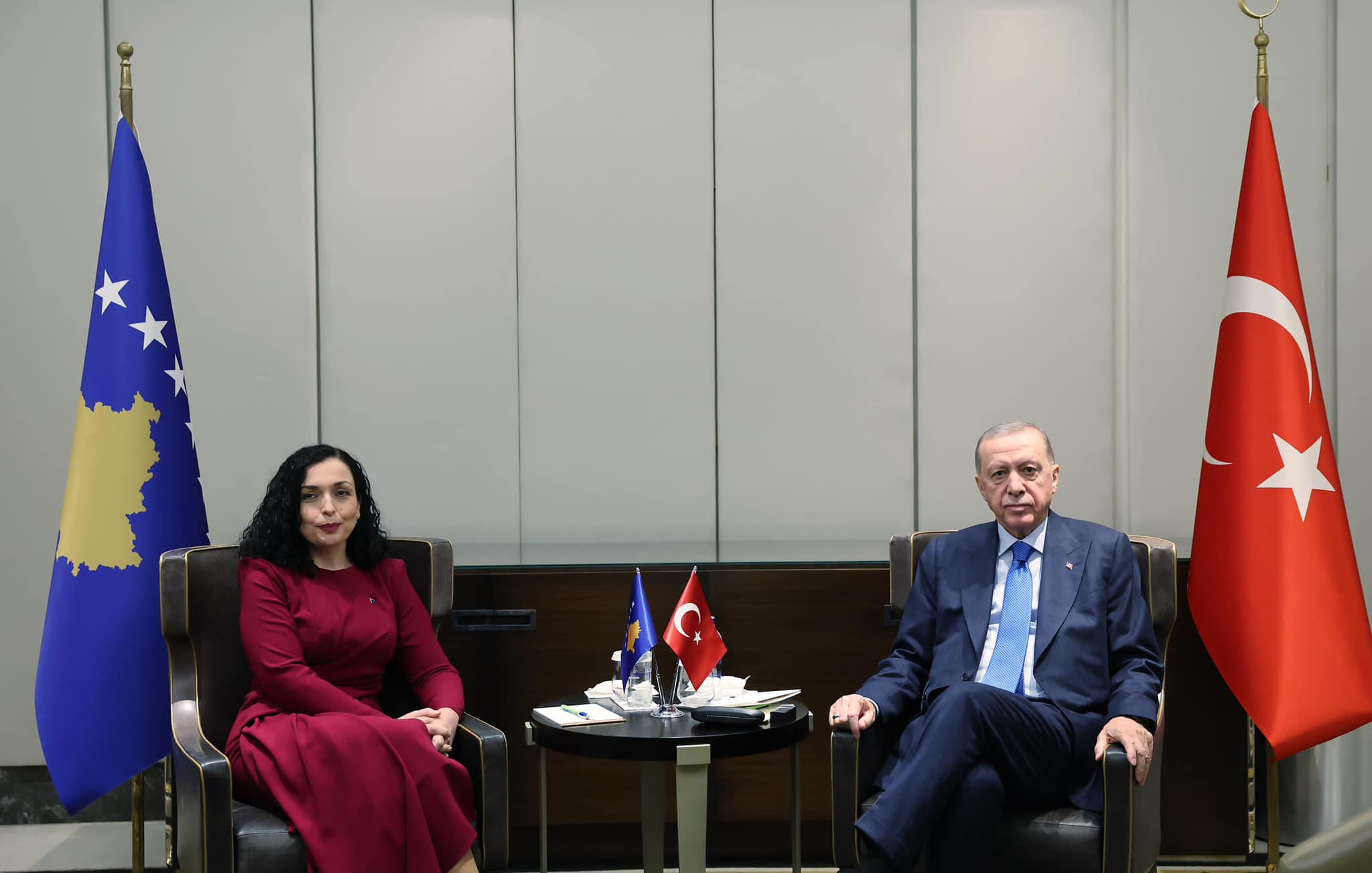 Vjosa Osmani takohet me Erdoğanin, ja çfarë biseduan