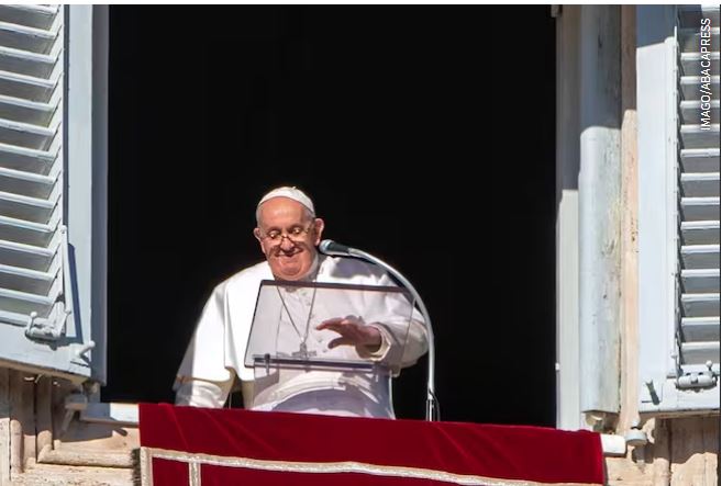 Papa lejon bekimin e çifteve homoseksuale