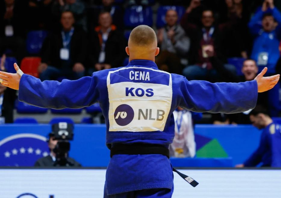 Cena ia siguron Kosovës medaljen e parë në Kampionatin Evropian që po mbahet në Prishtinë