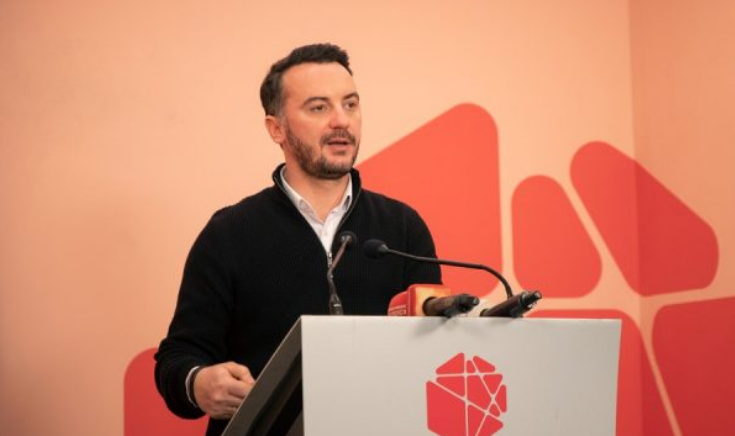 Molliqaj: Abdixhiku e Krasniqi u zgjodhën kryetarë me kriteret e votuesve të VV-së