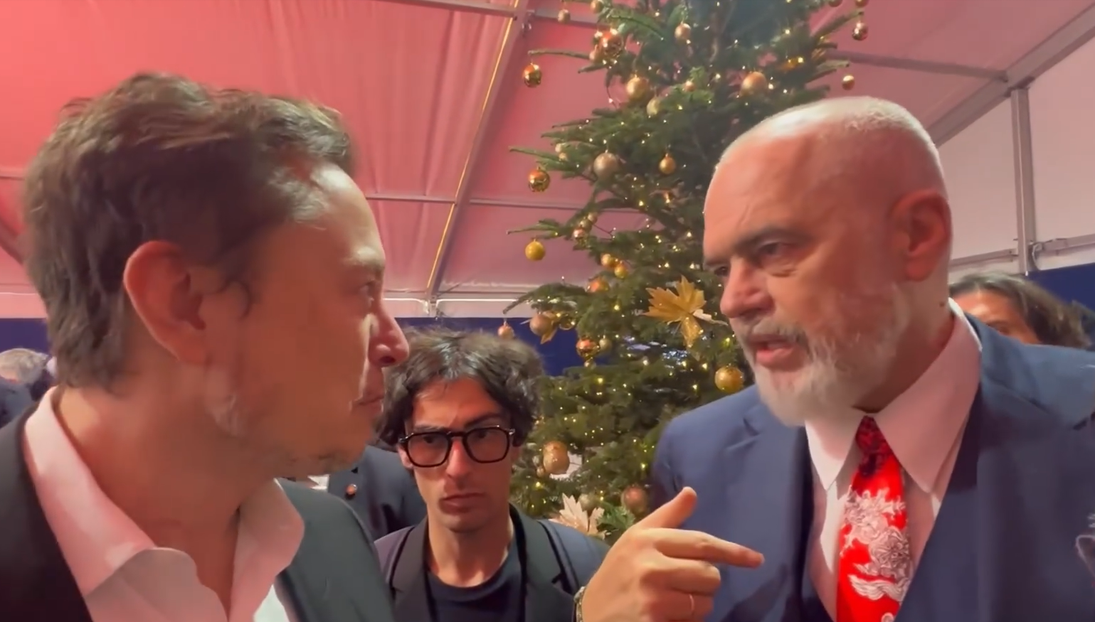 Edi Rama takon Elon Musk në Romë, e quan ‘Mister X’