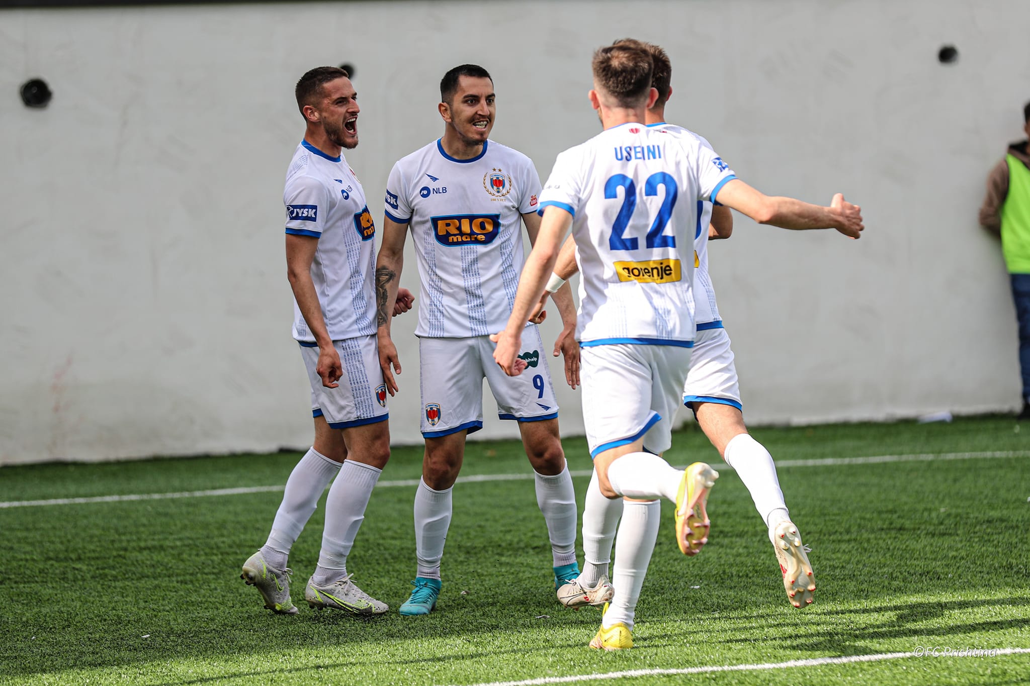 Dy lojtarë të Prishtinës refuzojnë t’i bashkohen Drenicës