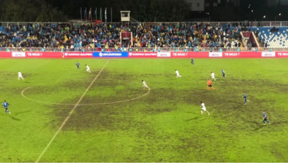 Ndërrimi i barit në fushën e stadiumit “Fadil Vokrri” nuk do të nisë deri në pranverë