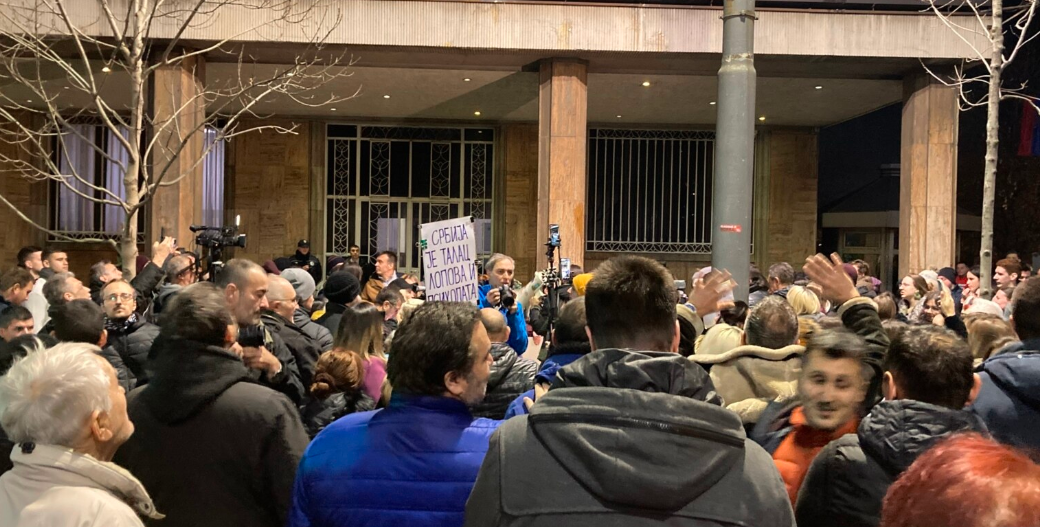 Në Beograd protesta për anulimin e zgjedhjeve