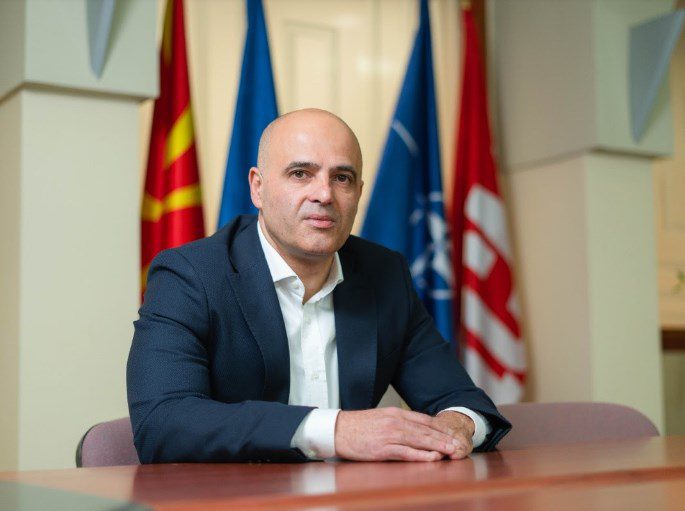 Kovaçevski dorëzon dorëheqjen në Kuvendin e Maqedonisë së Veriut