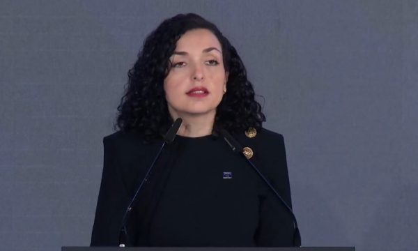 Osmani e përfaqëson Kosovën në samitin për Ukrainën në Tiranë
