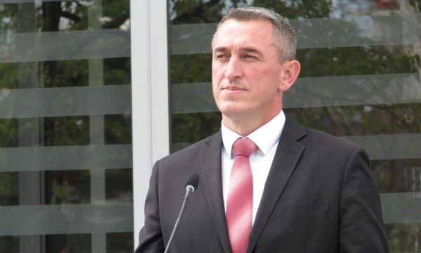 Rashiq thotë se Vuçiqi dhe Lista Serbe e shfrytëzuan veriun për pastrim parash